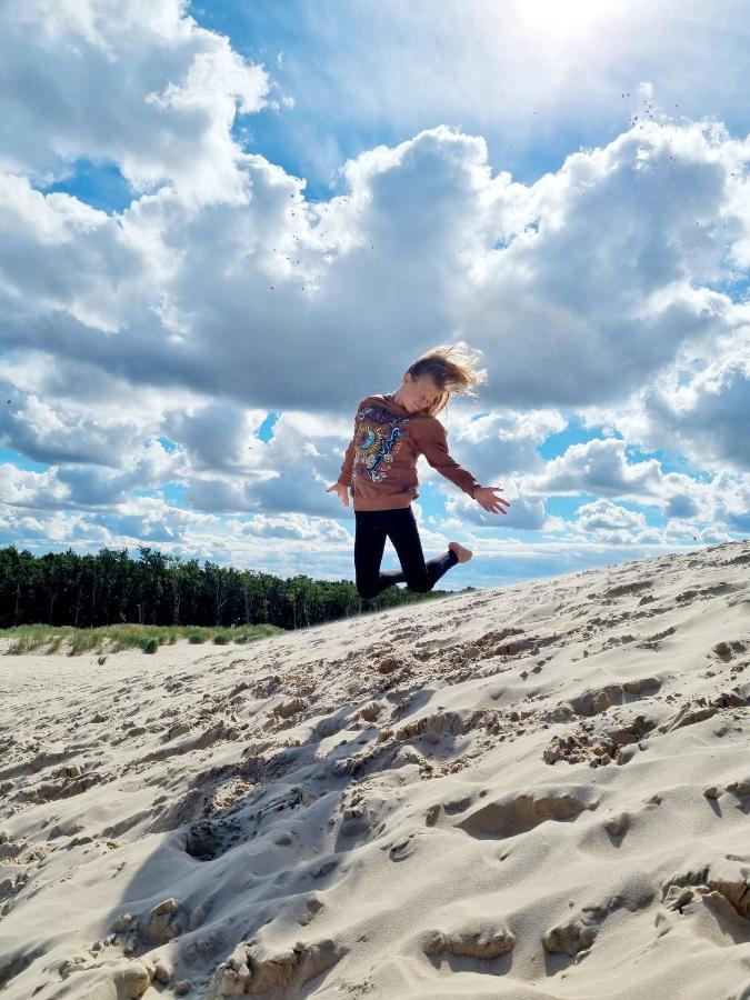 Siedlisko Na Wydmach, Domki Klimatyzowane Leba Bagian luar foto