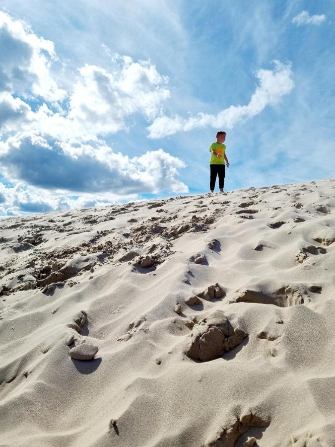 Siedlisko Na Wydmach, Domki Klimatyzowane Leba Bagian luar foto