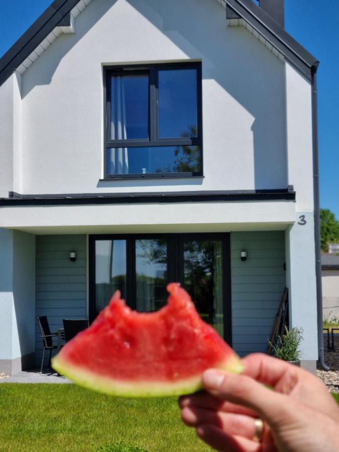 Siedlisko Na Wydmach, Domki Klimatyzowane Leba Bagian luar foto